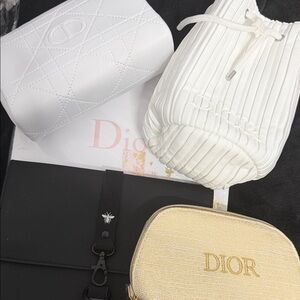 Dior Women's White and Black Bag Set-4 pouches and 1 bag